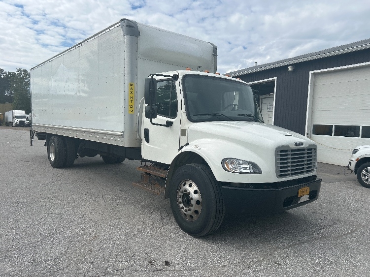 2020 Freightliner eM2 in Springfield, MA — photo 3