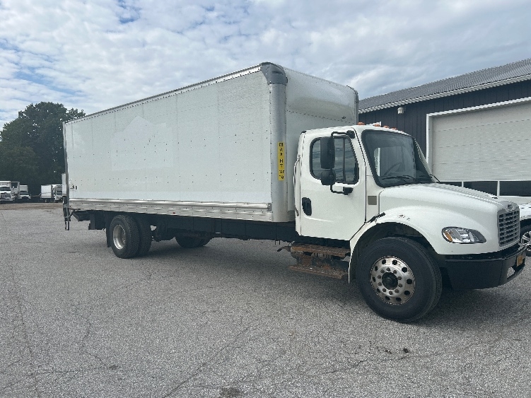 2020 Freightliner eM2 in Springfield, MA — photo 4