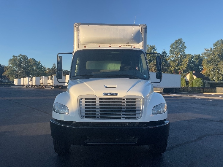 2020 Freightliner eM2 in Akron, OH — photo 2
