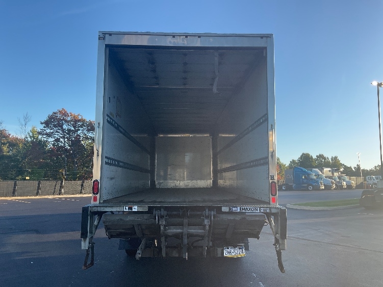 2020 Freightliner eM2 in Akron, OH — photo 8