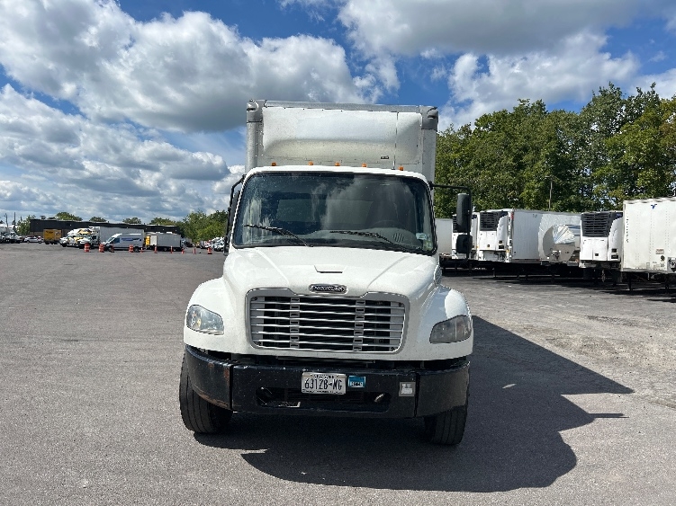 2020 Freightliner eM2 in Fredonia, NY — photo 2