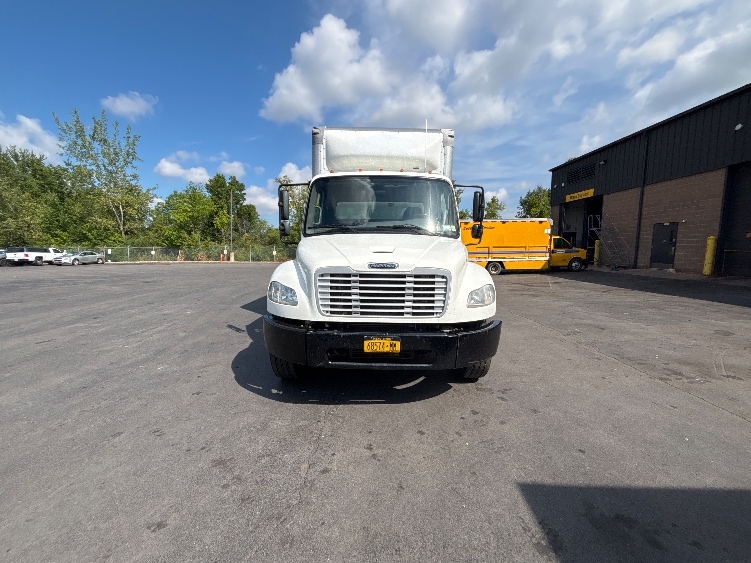 2020 Freightliner eM2 in Fredonia, NY — photo 2