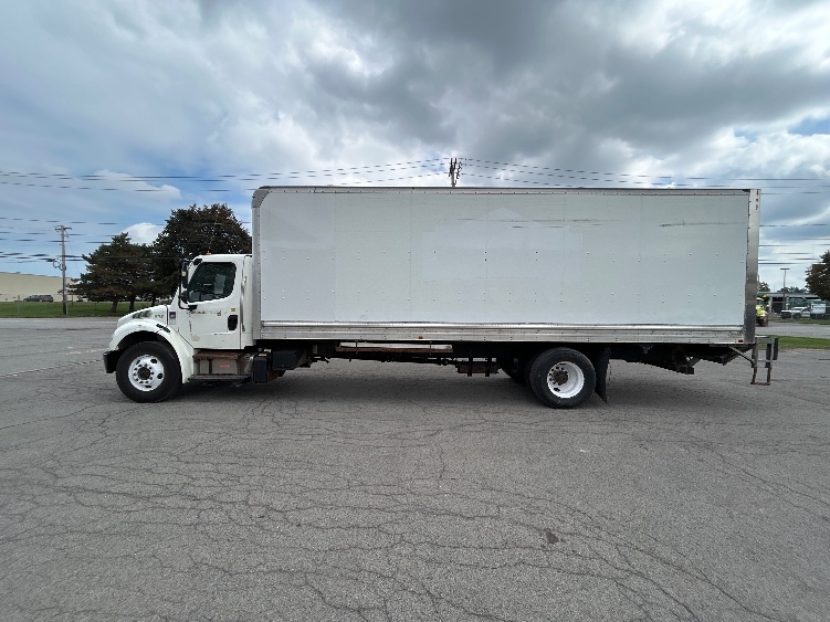 2020 Freightliner eM2 in Fredonia, NY — photo 4