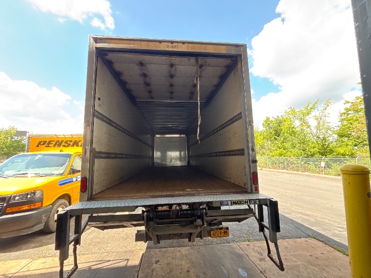 2020 Freightliner eM2 in Fredonia, NY — photo 8