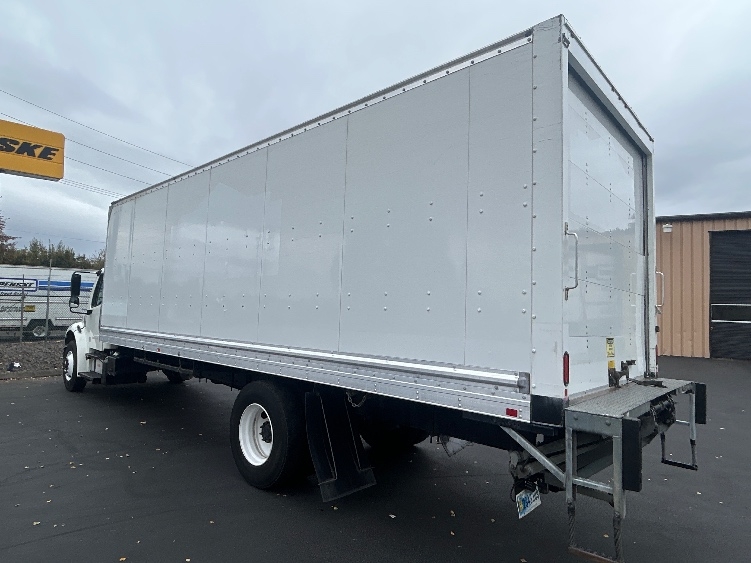 2020 Freightliner eM2 in Portland, OR — photo 6
