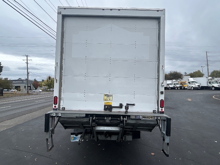 2020 Freightliner eM2 in Portland, OR — photo 7