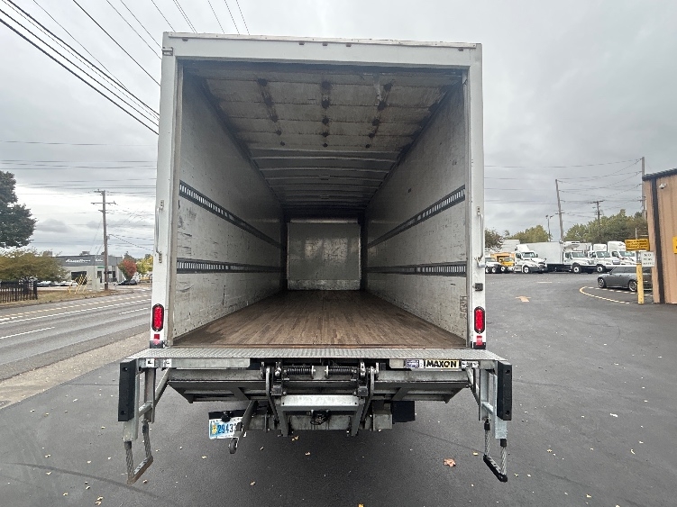 2020 Freightliner eM2 in Portland, OR — photo 8
