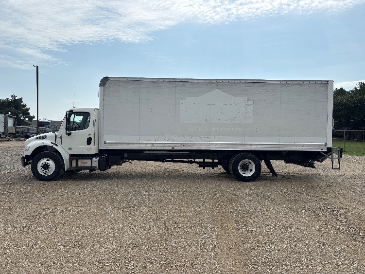 2020 Freightliner eM2 in Hammond, LA — photo 4