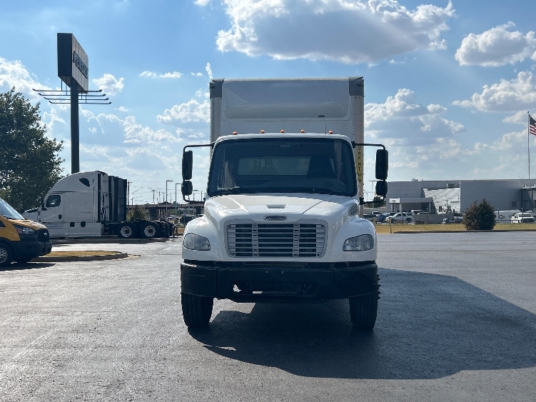 2020 Freightliner eM2 in Dallas, TX — photo 2