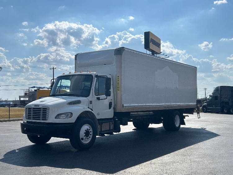 2020 Freightliner eM2 in Dallas, TX — photo 3
