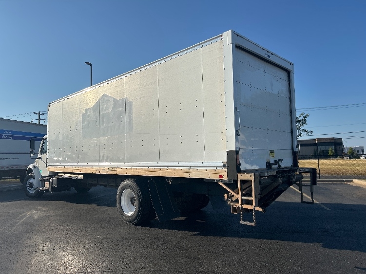 2020 Freightliner eM2 in Dallas, TX — photo 6