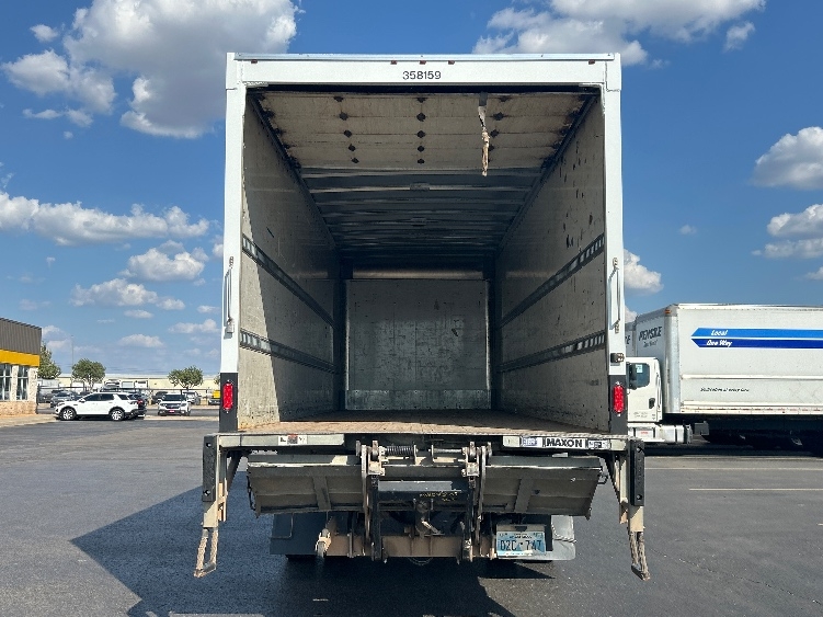 2020 Freightliner eM2 in Dallas, TX — photo 8