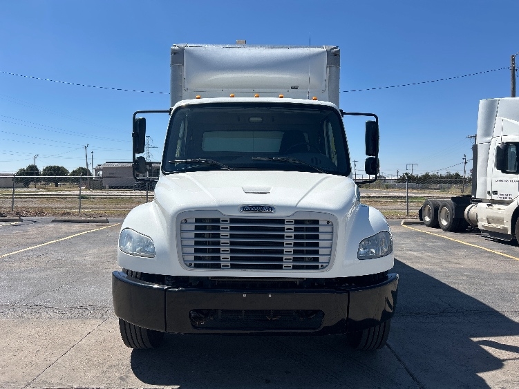 2020 Freightliner eM2 in Dallas, TX — photo 2