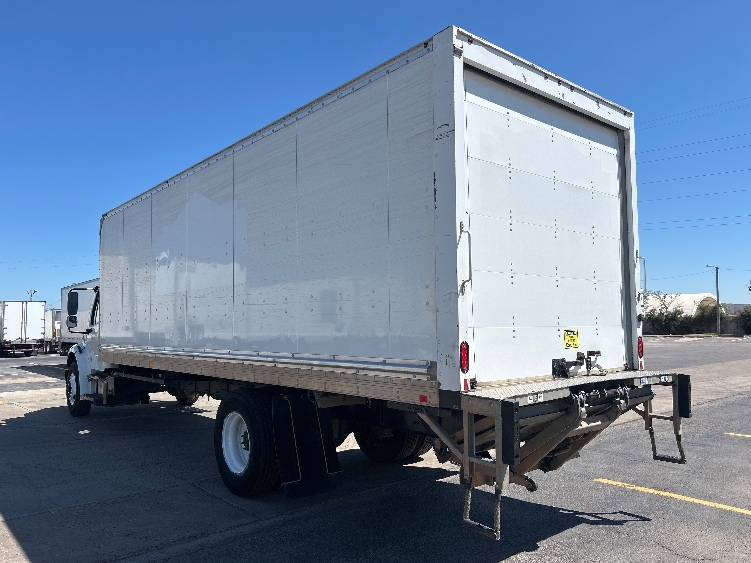 2020 Freightliner eM2 in Dallas, TX — photo 6