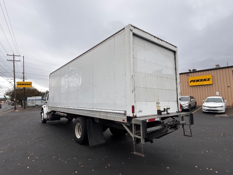 2020 Freightliner eM2 in Portland, OR — photo 6