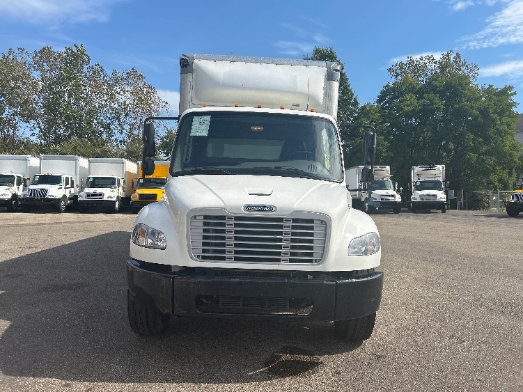 2020 Freightliner eM2 in Akron, OH — photo 2