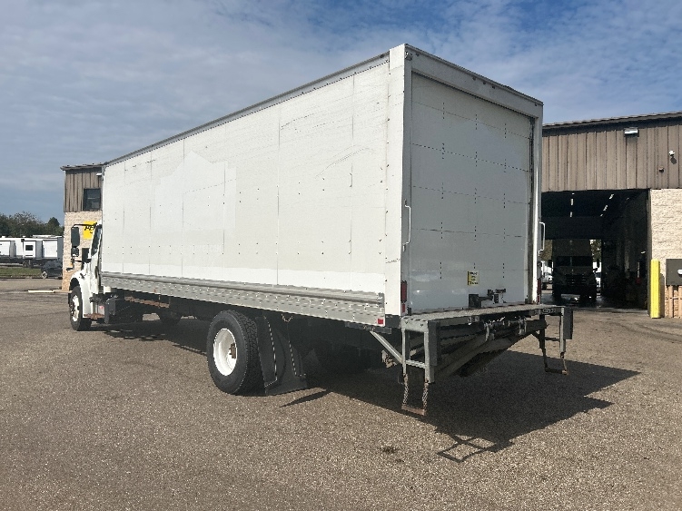 2020 Freightliner eM2 in Akron, OH — photo 6