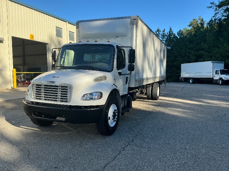 2020 Freightliner eM2 in Prince George, VA — photo 3