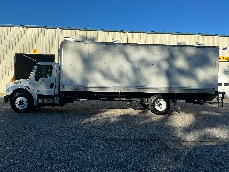 2020 Freightliner eM2 in Prince George, VA — photo 4