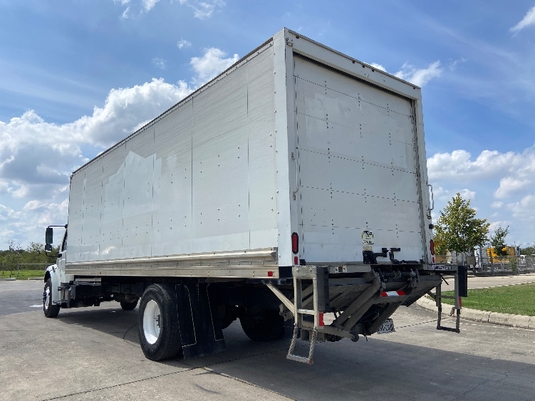 2020 Freightliner eM2 in San Antonio, TX — photo 6