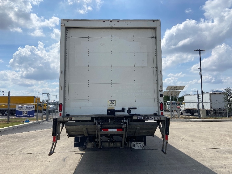 2020 Freightliner eM2 in San Antonio, TX — photo 7