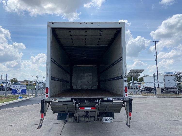 2020 Freightliner eM2 in San Antonio, TX — photo 8