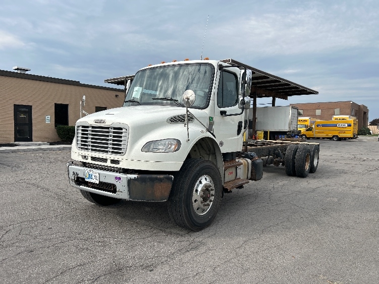 2020 Freightliner eM2 in Binghamton, NY — photo 3