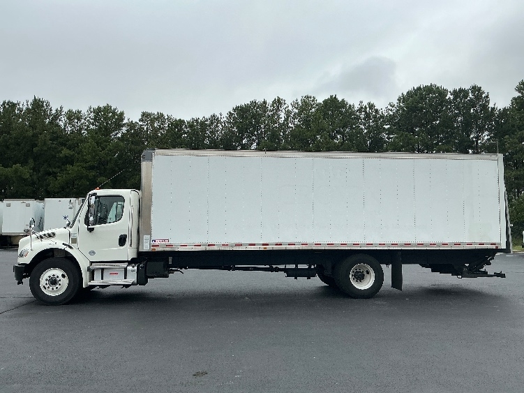 2021 Freightliner eM2 in Forest Park, GA — photo 4
