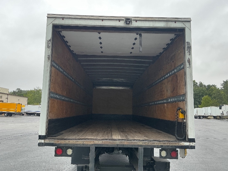 2021 Freightliner eM2 in Forest Park, GA — photo 8