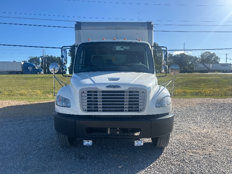 2021 Freightliner eM2 in Hattiesburg, MS — photo 2