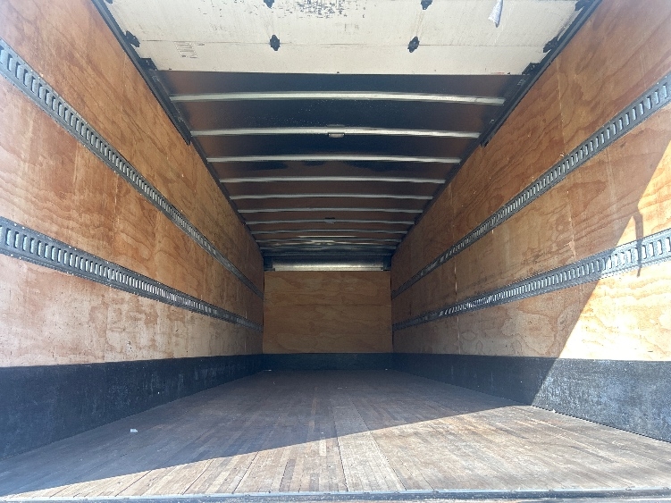 2021 Freightliner eM2 in Hattiesburg, MS — photo 8