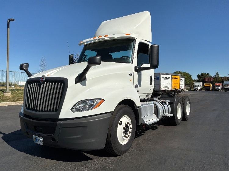 2020 International LT in Aurora, CO — photo 3