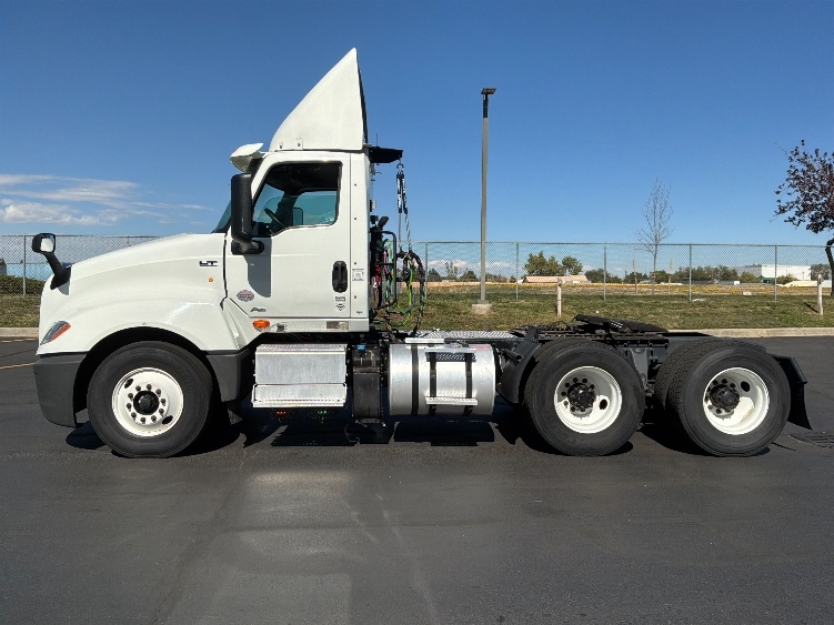 2020 International LT in Aurora, CO — photo 4