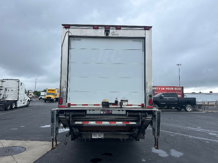 2020 Freightliner eM2 in Columbus, OH — photo 7