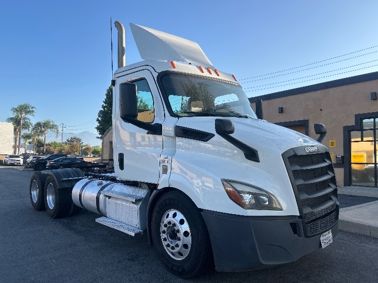 2020 Freightliner Cascadia in Torrance, CA