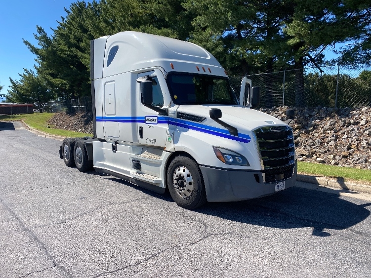 2020 Freightliner Cascadia in Greensboro, NC