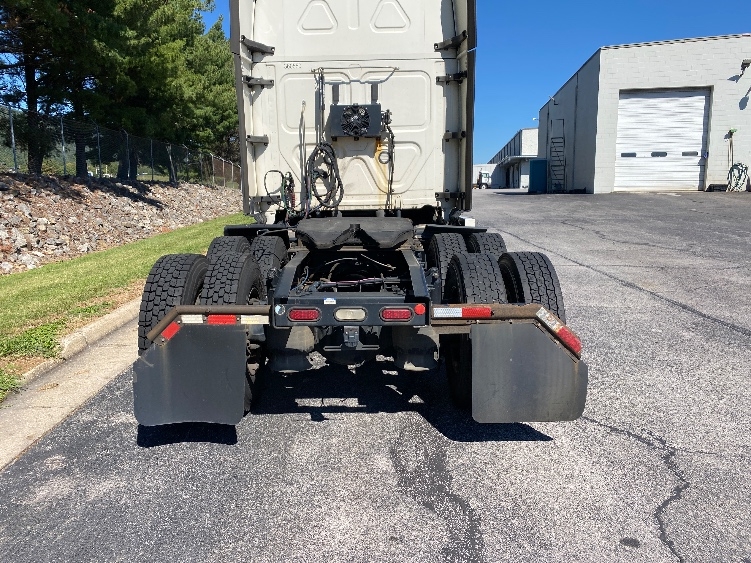2020 Freightliner Cascadia in Greensboro, NC — photo 6