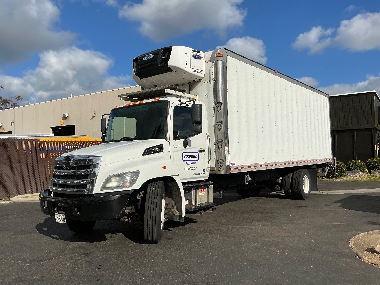 2020 Hino 338 in Torrance, CA — photo 3