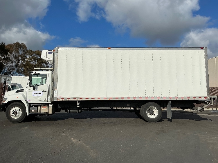 2020 Hino 338 in Torrance, CA — photo 4
