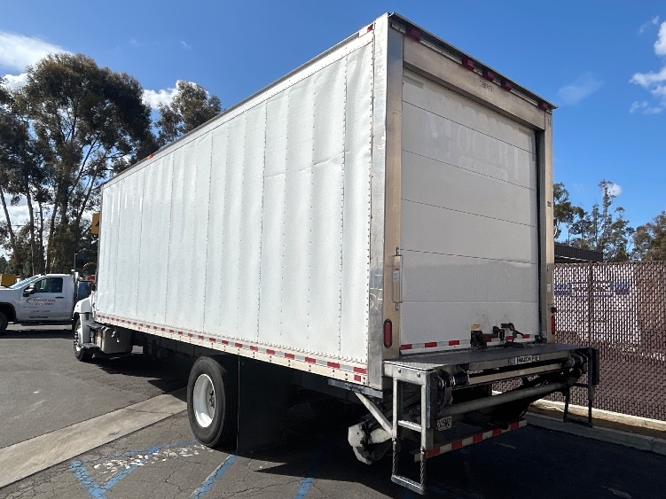 2020 Hino 338 in Torrance, CA — photo 6