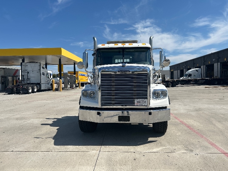 2020 Freightliner in Houston, TX — photo 2