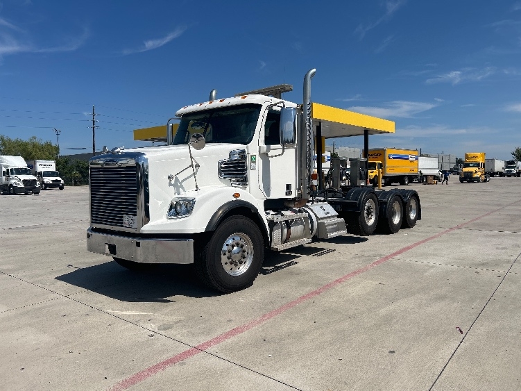 2020 Freightliner in Houston, TX — photo 3