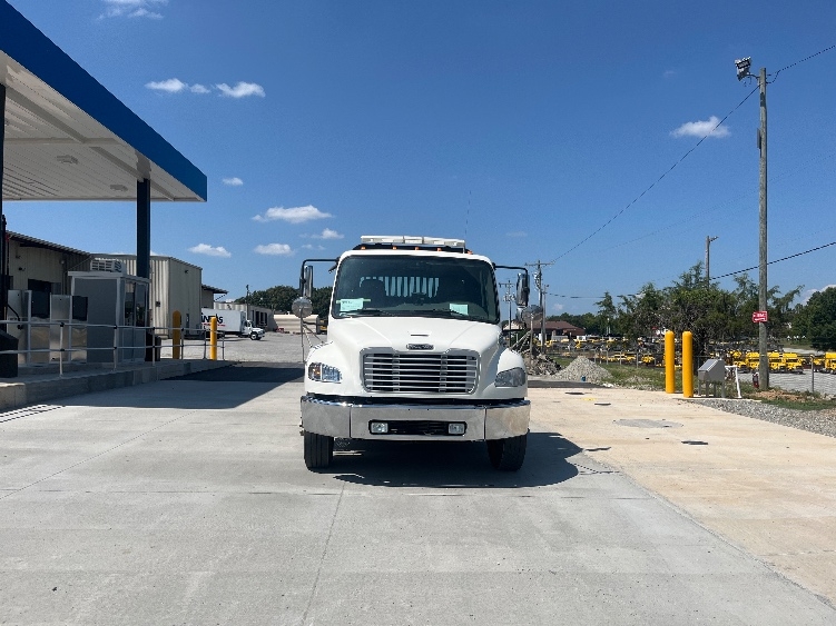 2020 Freightliner eM2 in Concord, NC — photo 2
