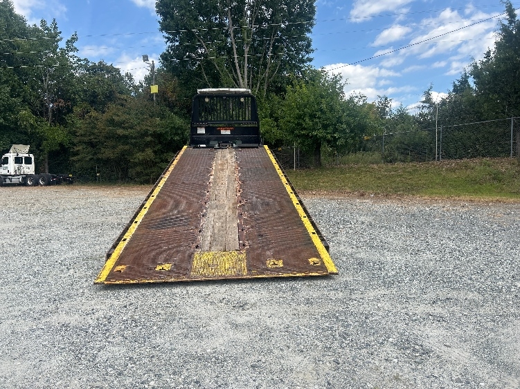 2020 Freightliner eM2 in Concord, NC — photo 8