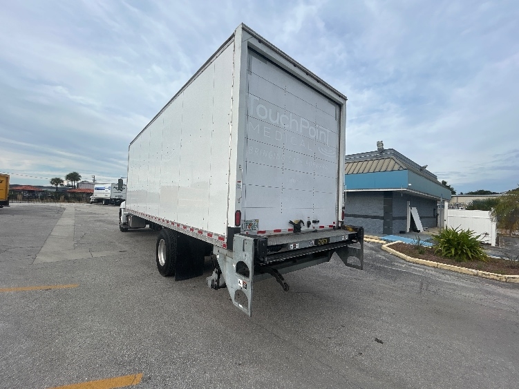 2020 Hino 268 in Tampa, FL — photo 6