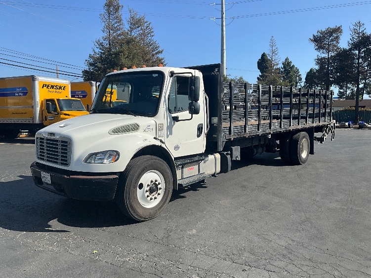 2020 Freightliner eM2 in West Sacramento, CA — photo 3