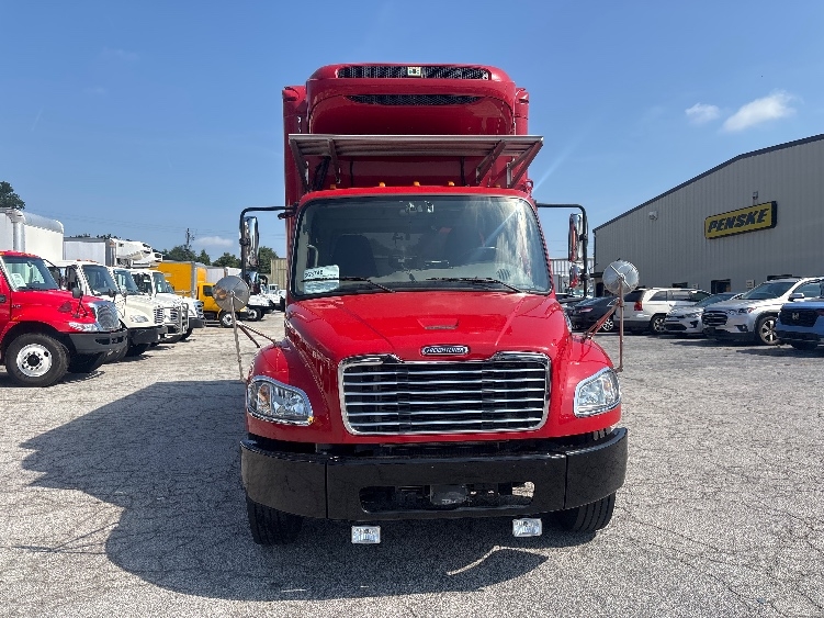 2021 Freightliner eM2 in Forest Park, GA — photo 2