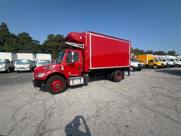 2021 Freightliner eM2 in Forest Park, GA — photo 3