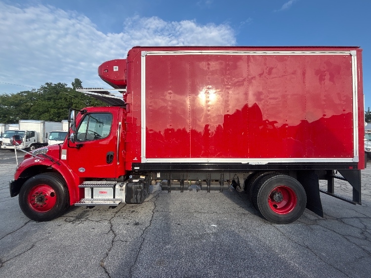 2021 Freightliner eM2 in Forest Park, GA — photo 4