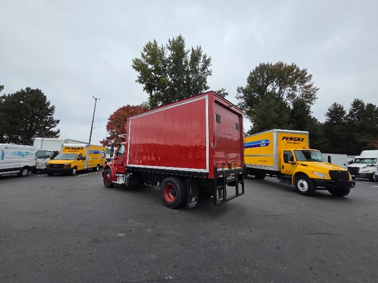 2021 Freightliner eM2 in Tukwila, WA — photo 6
